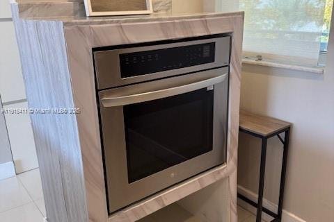 Condominio en venta en North Miami Beach, Florida, 2 dormitorios, 100.8 m2 № 1971869 - foto 9