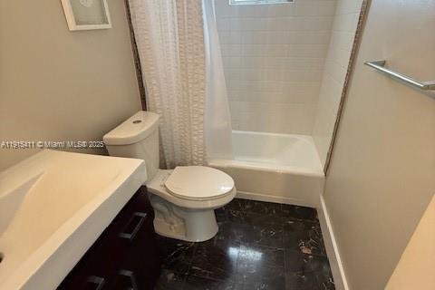 Condominio en venta en North Miami Beach, Florida, 2 dormitorios, 100.8 m2 № 1971869 - foto 18