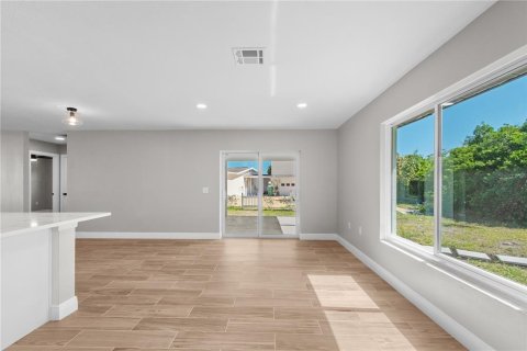 Villa ou maison à vendre à Palmetto, Floride: 3 chambres, 142.14 m2 № 2233834 - photo 17