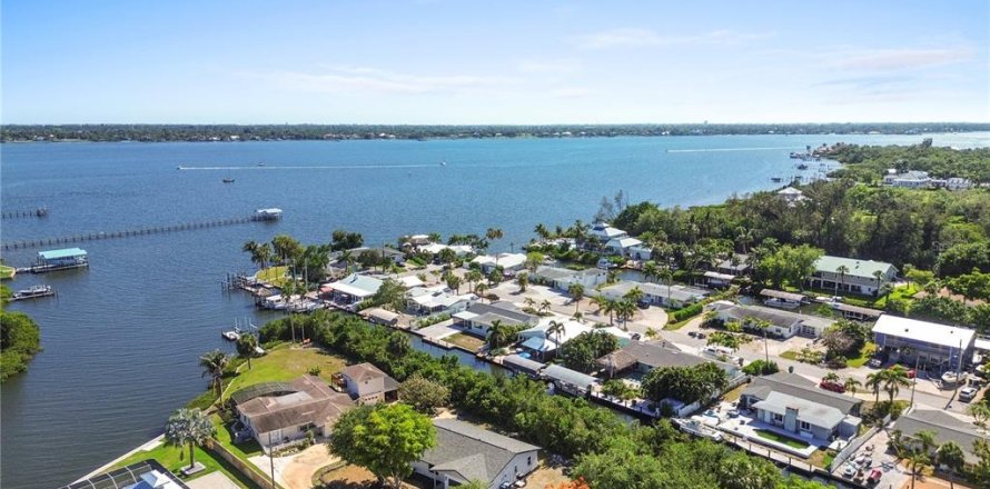 Villa ou maison à Palmetto, Floride 3 chambres, 142.14 m2 № 2233834