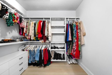 Condo in Tamarac, Florida, 2 bedrooms  № 1966671 - photo 21