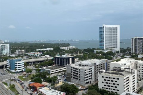 Condo in Miami, Florida, 2 bedrooms  № 2022405 - photo 22