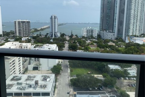 Condo in Miami, Florida, 2 bedrooms  № 2022405 - photo 21