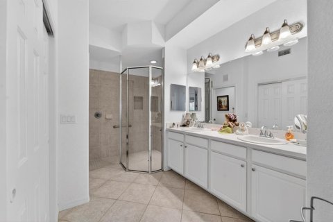 Condo in Sun City Center, Florida, 3 bedrooms  № 2203619 - photo 26
