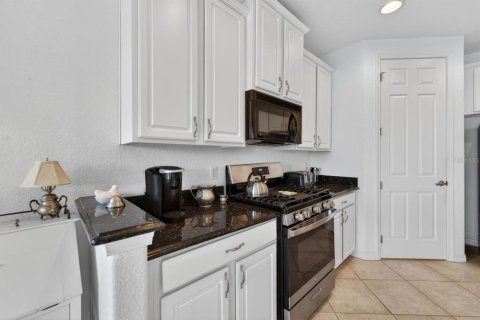 Condo in Sun City Center, Florida, 3 bedrooms  № 2203619 - photo 13