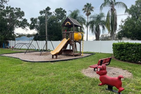 Condominio en alquiler en Palm Harbor, Florida, 2 dormitorios, 80.92 m2 № 1879284 - foto 10