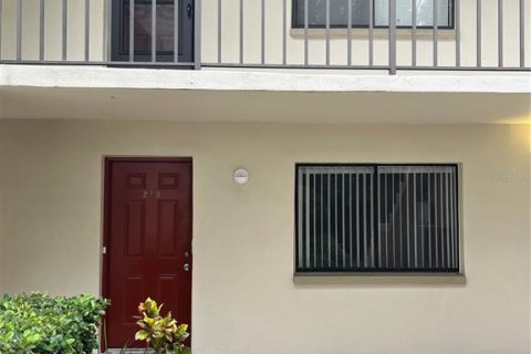 Condominio en alquiler en Palm Harbor, Florida, 2 dormitorios, 80.92 m2 № 1879284 - foto 1