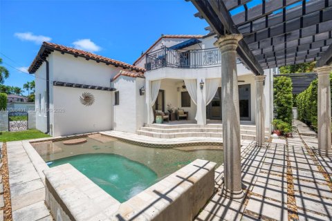 House in Miami Beach, Florida 5 bedrooms, 430.69 sq.m. № 2177559 - photo 20
