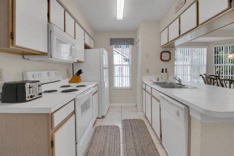 Condo in Kissimmee, Florida, 3 bedrooms  № 1637290 - photo 8