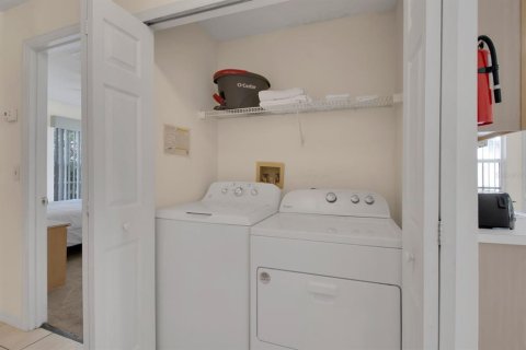 Condo in Kissimmee, Florida, 3 bedrooms  № 1637290 - photo 17