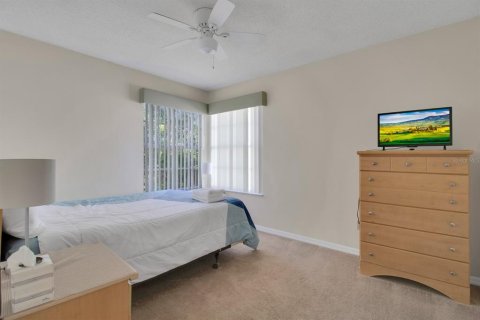 Condo in Kissimmee, Florida, 3 bedrooms  № 1637290 - photo 13