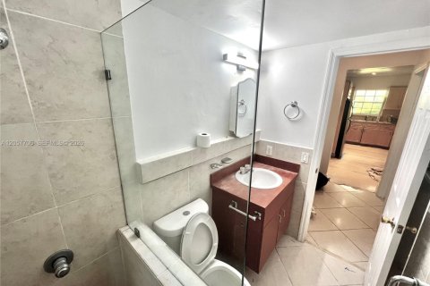 Copropriété à louer à Miami Beach, Floride: 1 chambre, 64.1 m2 № 2187872 - photo 11