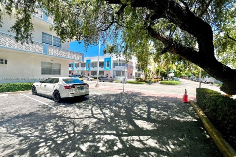 Copropriété à louer à Miami Beach, Floride: 1 chambre, 64.1 m2 № 2187872 - photo 25