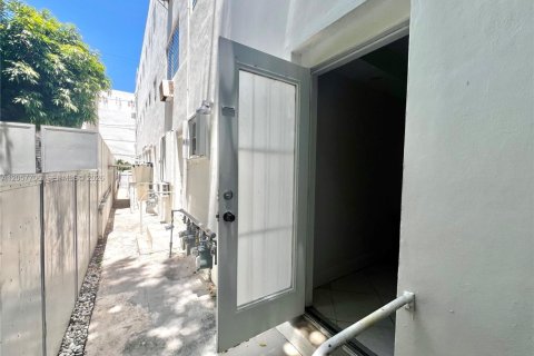Copropriété à louer à Miami Beach, Floride: 1 chambre, 64.1 m2 № 2187872 - photo 21
