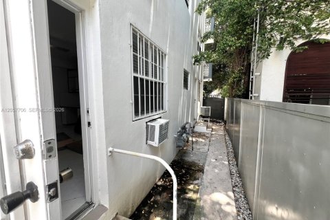 Copropriété à louer à Miami Beach, Floride: 1 chambre, 64.1 m2 № 2187872 - photo 22