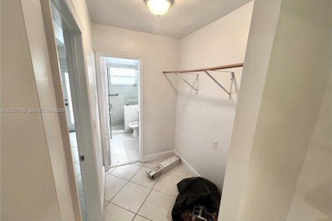 Copropriété à louer à Miami Beach, Floride: 1 chambre, 64.1 m2 № 2187872 - photo 3