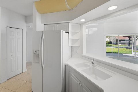 Copropriété à vendre à Bradenton, Floride: 2 chambres, 125.6 m2 № 2424006 - photo 18