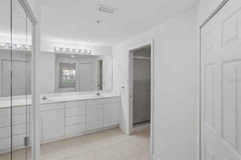Copropriété à vendre à Bradenton, Floride: 2 chambres, 125.6 m2 № 2424006 - photo 25
