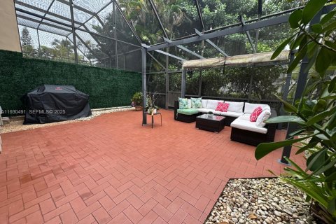 Townhouse in Doral, Florida 3 bedrooms, 159.05 sq.m. № 1989290 - photo 26