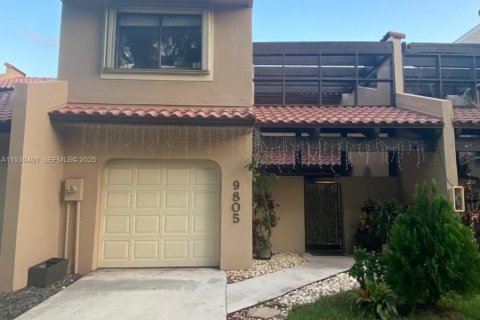 Townhouse in Doral, Florida 3 bedrooms, 159.05 sq.m. № 1989290