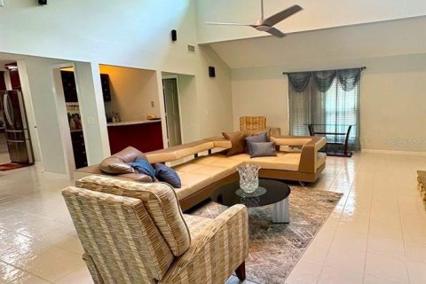 House in Longwood, Florida 5 bedrooms, 343.37 sq.m. № 1853340 - photo 7