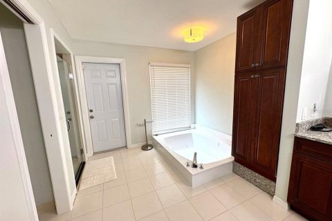 Casa en alquiler en Longwood, Florida, 5 dormitorios, 343.37 m2 № 1853340 - foto 10