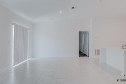 Casa en alquiler en Kissimmee, Florida, 3 dormitorios, 146.79 m2 № 1918999 - foto 17
