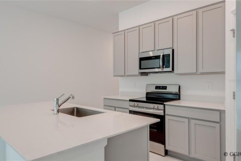 Casa en alquiler en Kissimmee, Florida, 3 dormitorios, 146.79 m2 № 1918999 - foto 22