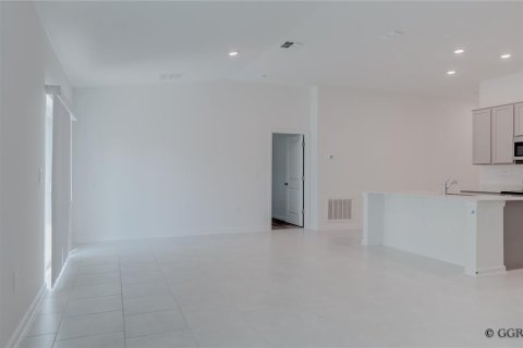 Casa en alquiler en Kissimmee, Florida, 3 dormitorios, 146.79 m2 № 1918999 - foto 18