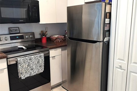 Condo in Homestead, Florida, 3 bedrooms  № 1978799 - photo 10