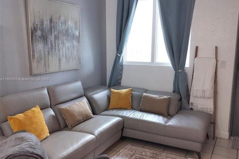 Condo in Homestead, Florida, 3 bedrooms  № 1978799 - photo 2