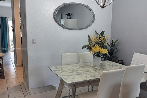 Condo in Homestead, Florida, 3 bedrooms  № 1978799 - photo 3