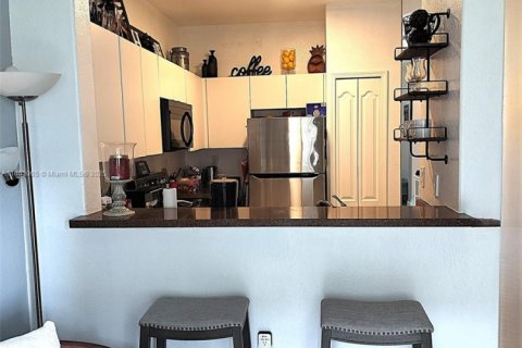 Condo in Homestead, Florida, 3 bedrooms  № 1978799 - photo 11