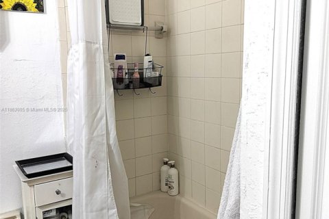 Condo in Homestead, Florida, 3 bedrooms  № 1978799 - photo 15