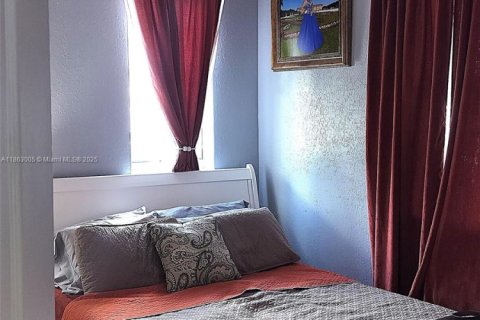 Condo in Homestead, Florida, 3 bedrooms  № 1978799 - photo 13