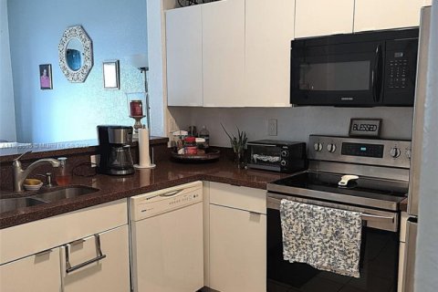 Condo in Homestead, Florida, 3 bedrooms  № 1978799 - photo 9