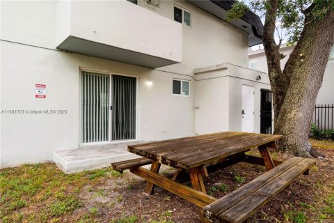 Copropriété à louer à Miami, Floride: 2 chambres, 71.26 m2 № 1937567 - photo 20