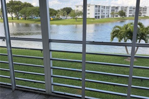 Снять в аренду кондоминиум в Бока-Ратон, Флорида 2 спальни, 79.99м2, № 1974449 - фото 29