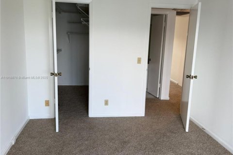 Снять в аренду кондоминиум в Бока-Ратон, Флорида 2 спальни, 79.99м2, № 1974449 - фото 30