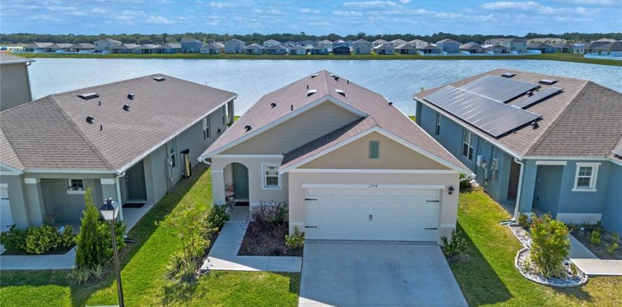 Casa en Kissimmee, Florida 3 dormitorios, 140.84 m2 № 1723516