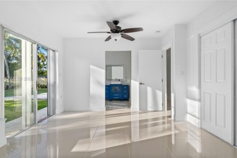 Villa ou maison à vendre à Miami, Floride: 3 chambres, 132.01 m2 № 2017932 - photo 26
