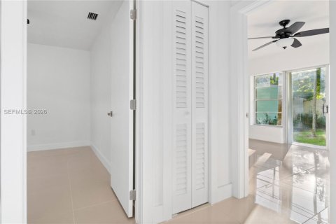 Villa ou maison à vendre à Miami, Floride: 3 chambres, 132.01 m2 № 2017932 - photo 22