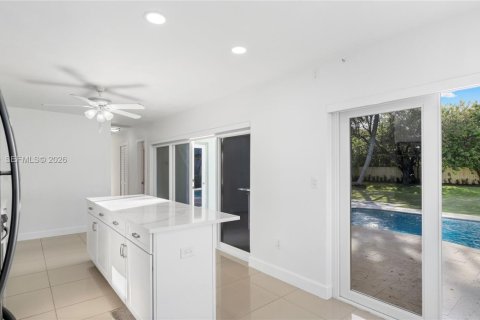 Villa ou maison à vendre à Miami, Floride: 3 chambres, 132.01 m2 № 2017932 - photo 15