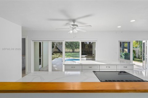 Villa ou maison à vendre à Miami, Floride: 3 chambres, 132.01 m2 № 2017932 - photo 10
