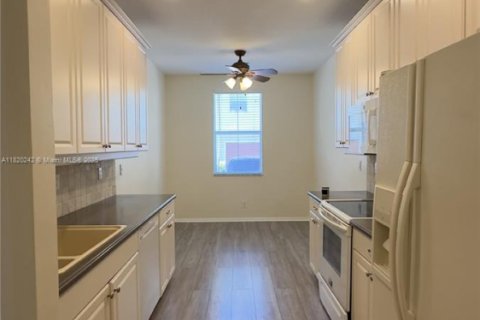 Townhouse in Jupiter, Florida 3 bedrooms, 119.84 sq.m. № 1783609 - photo 5