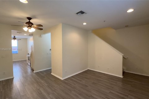 Townhouse in Jupiter, Florida 3 bedrooms, 119.84 sq.m. № 1783609 - photo 9
