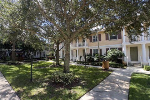 Townhouse in Jupiter, Florida 3 bedrooms, 119.84 sq.m. № 1783609 - photo 3