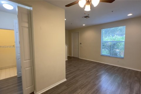 Townhouse in Jupiter, Florida 3 bedrooms, 119.84 sq.m. № 1783609 - photo 10