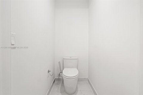 Copropriété à vendre à North Miami Beach, Floride: 3 chambres, 144.56 m2 № 2045590 - photo 23