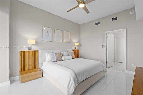 Copropriété à vendre à North Miami Beach, Floride: 3 chambres, 144.56 m2 № 2045590 - photo 20